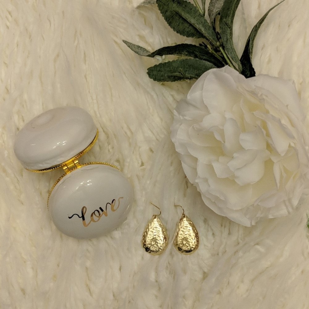 Gold teardrop earrings"3 for 25" - Picture 4 of 5